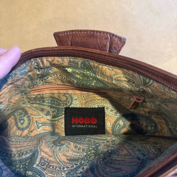 HOBO International Brown Leather Envelope Foldover Zip Clutch - Picture 4 of 7